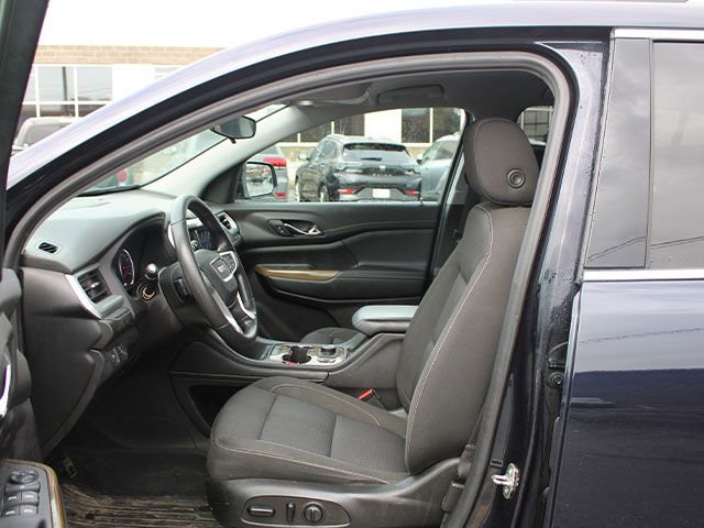 Used 2021 GMC Acadia SLE w/ Driver Convenience Package image 12