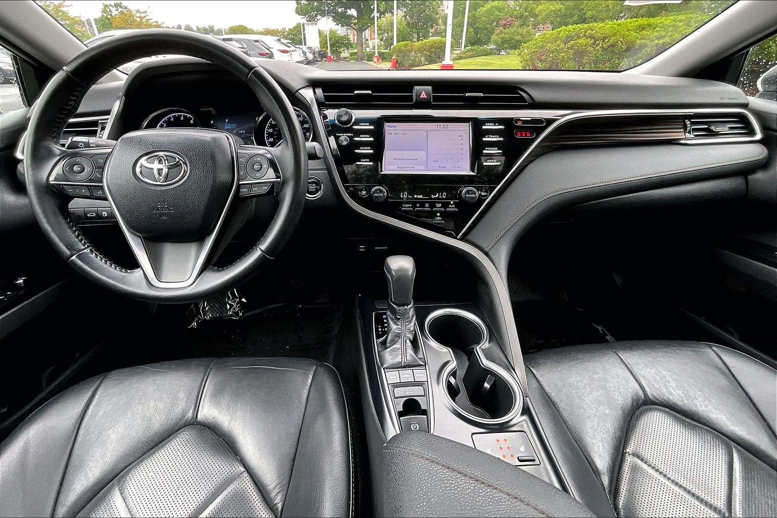 Used 2018 Toyota Camry XLE FWD image 14