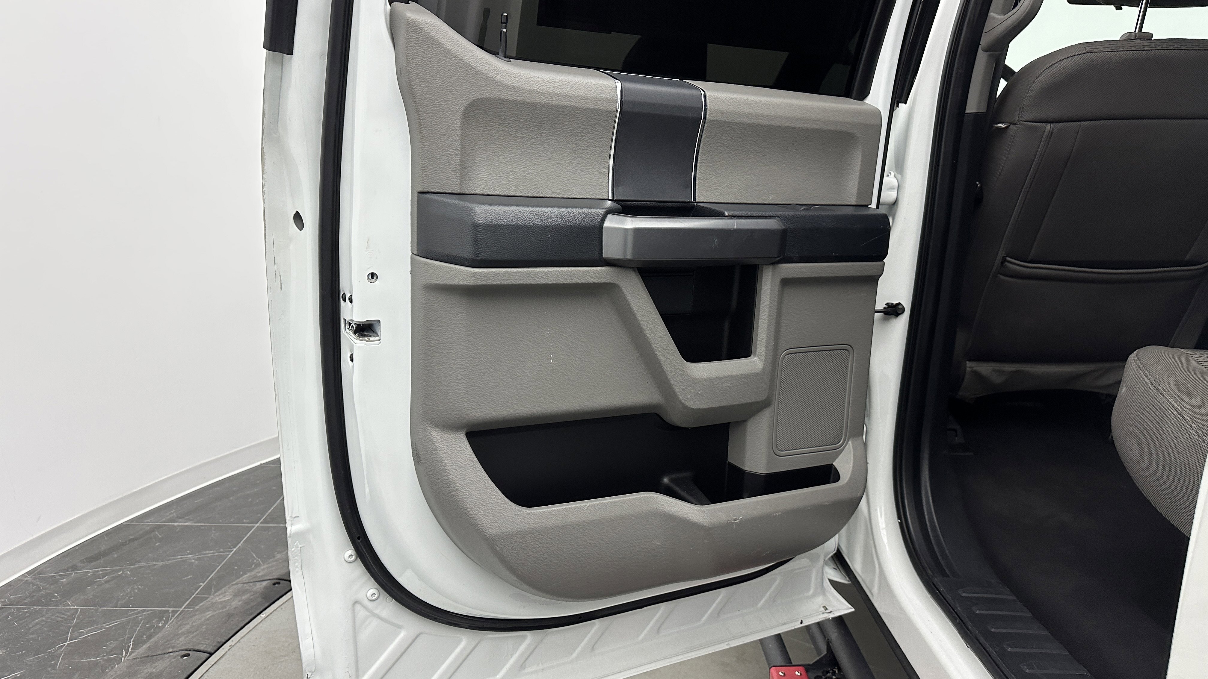 Used 2022 Ford F250 XLT image 28