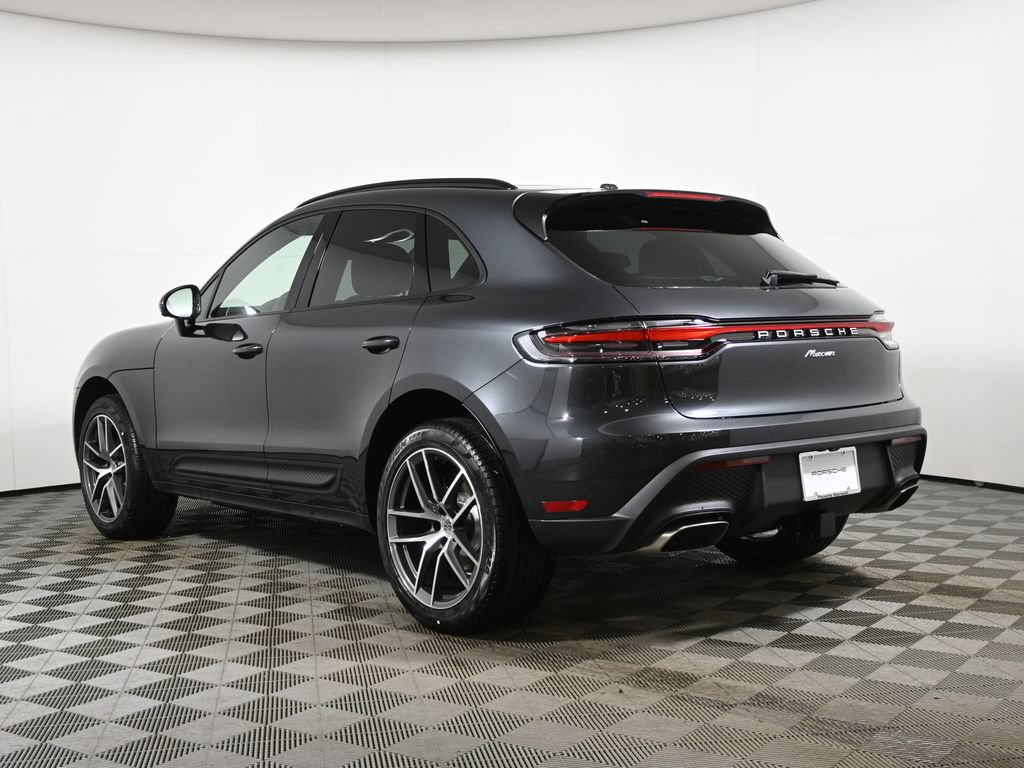Used 2026 Porsche Macan AWD/4WD image 3