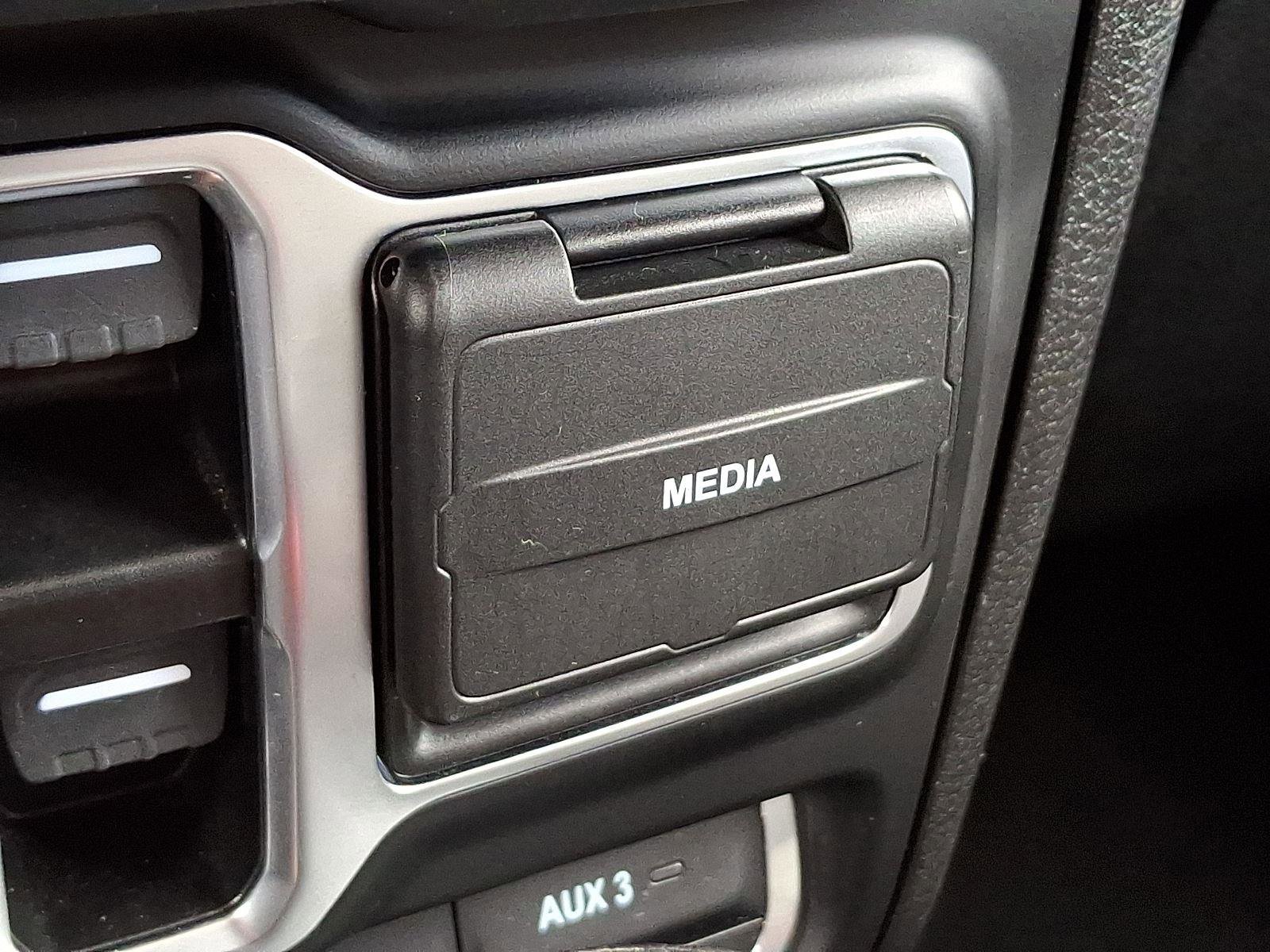 Certified 2025 Jeep Wrangler Unlimited Rubicon w/ Convenience Group image 25