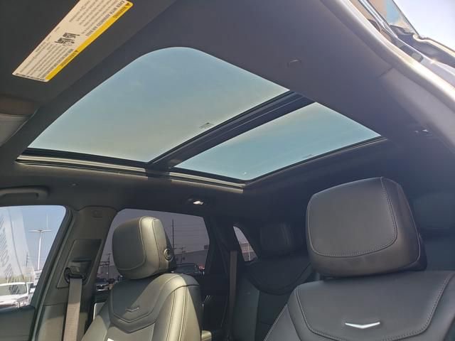 Used 2023 Cadillac XT5 Premium Luxury w/ LPO, Floor Liner Package AWD/4WD image 24