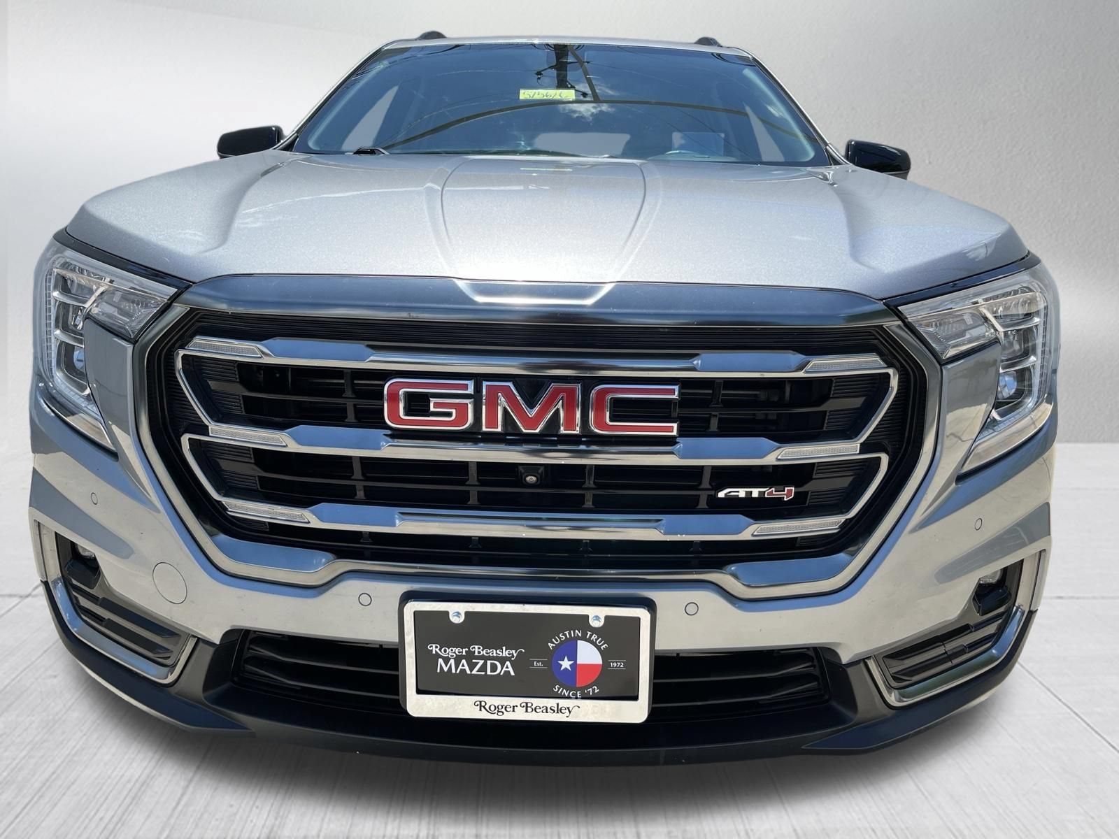 Used 2023 GMC Terrain AT4 w/ Tech Package AWD/4WD image 2
