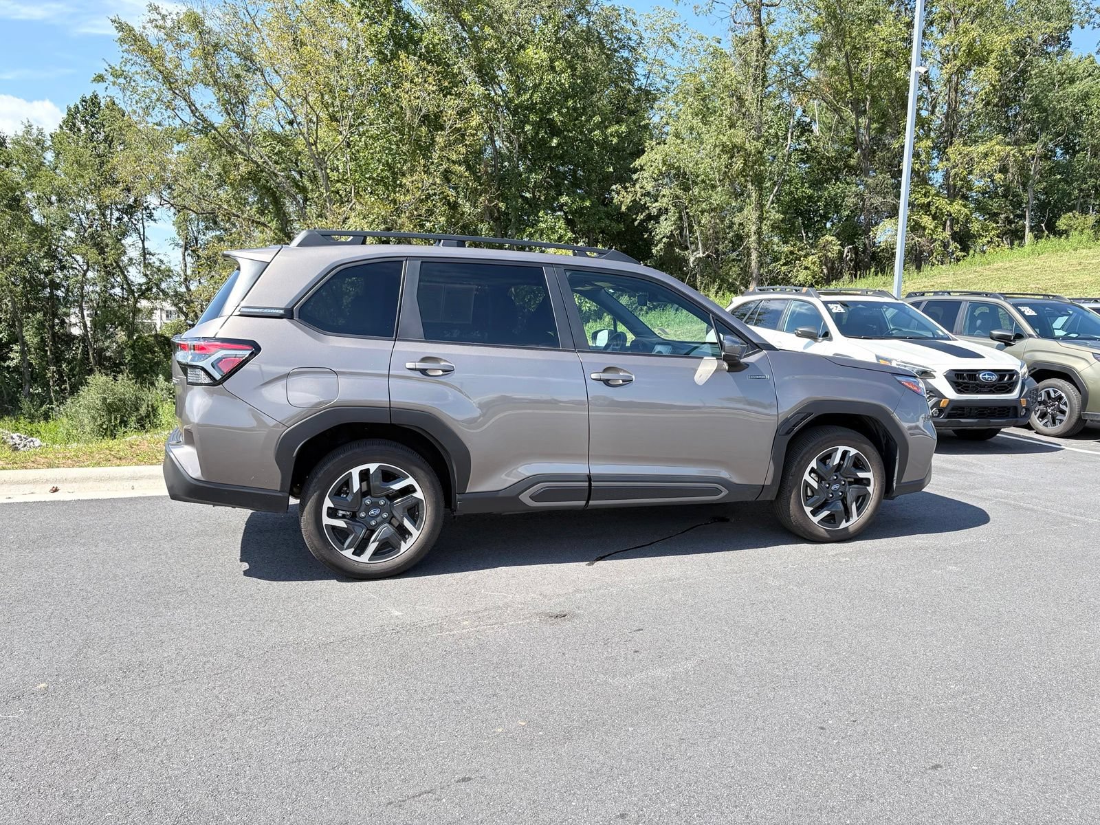 Used 2025 Subaru Forester Limited w/ Popular Package AWD/4WD image 8