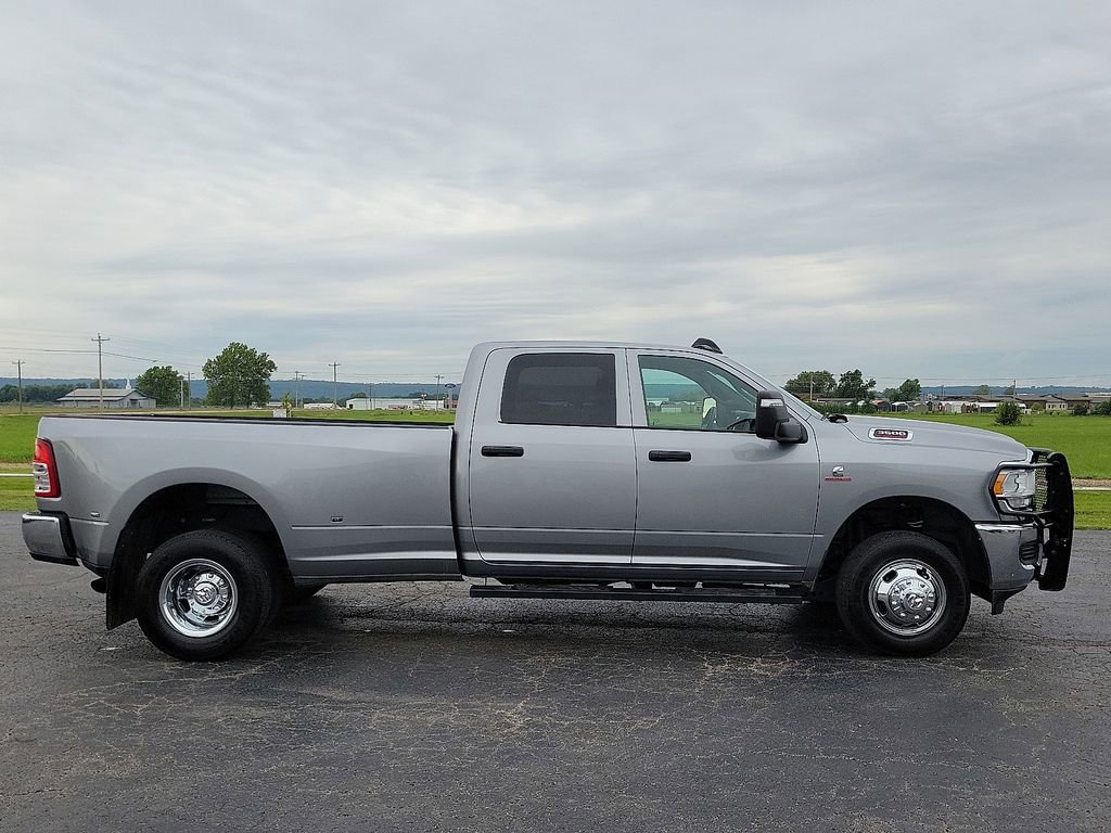 Used 2024 RAM 3500 Tradesman w/ Chrome Appearance Group image 6