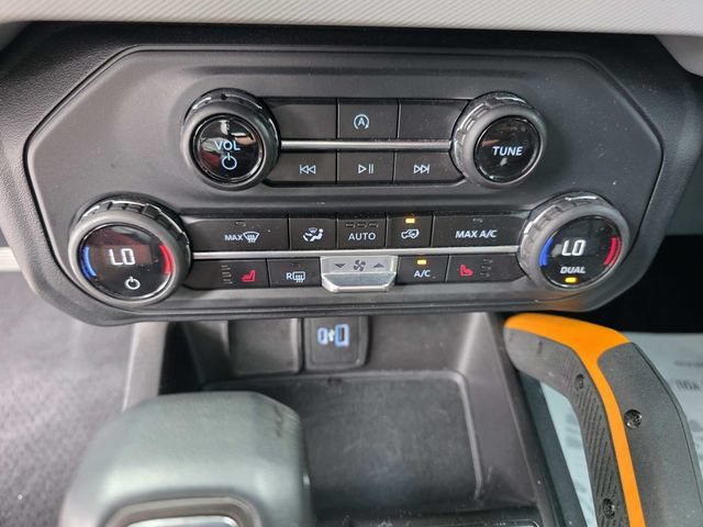 Used 2023 Ford Bronco Badlands AWD/4WD image 13