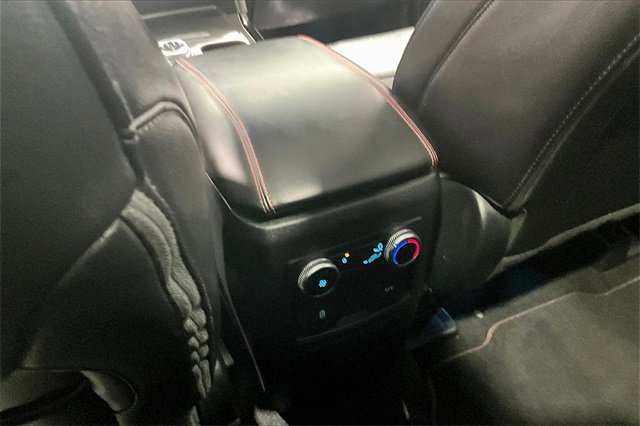 Used 2024 Ford Explorer ST-Line w/ Class IV Trailer Tow Package image 10