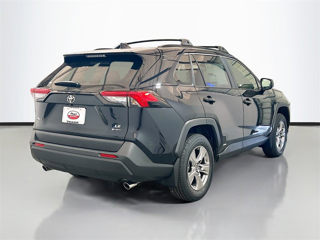 New 2025 Toyota RAV4 LE image 4