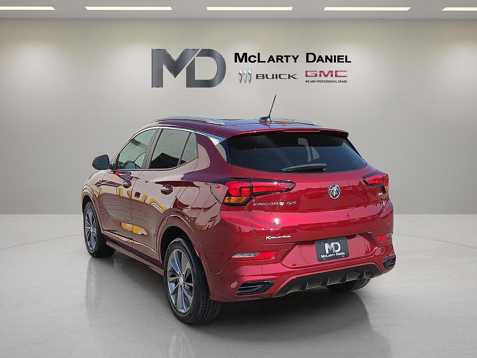 Certified 2023 Buick Encore GX Select w/ Sport Touring Package FWD image 13