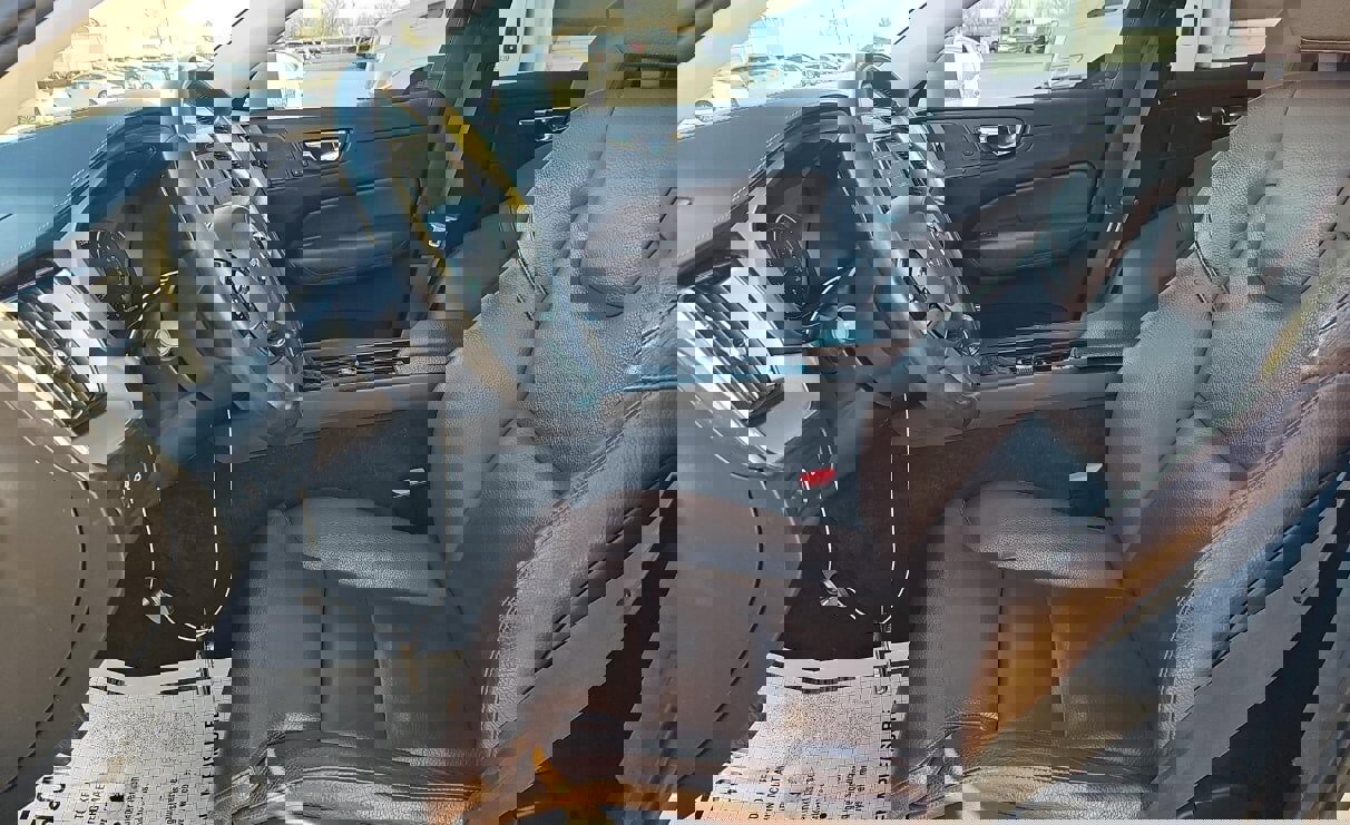 Used 2019 Volvo XC60 T5 Inscription w/ Protection Package Premier image 6