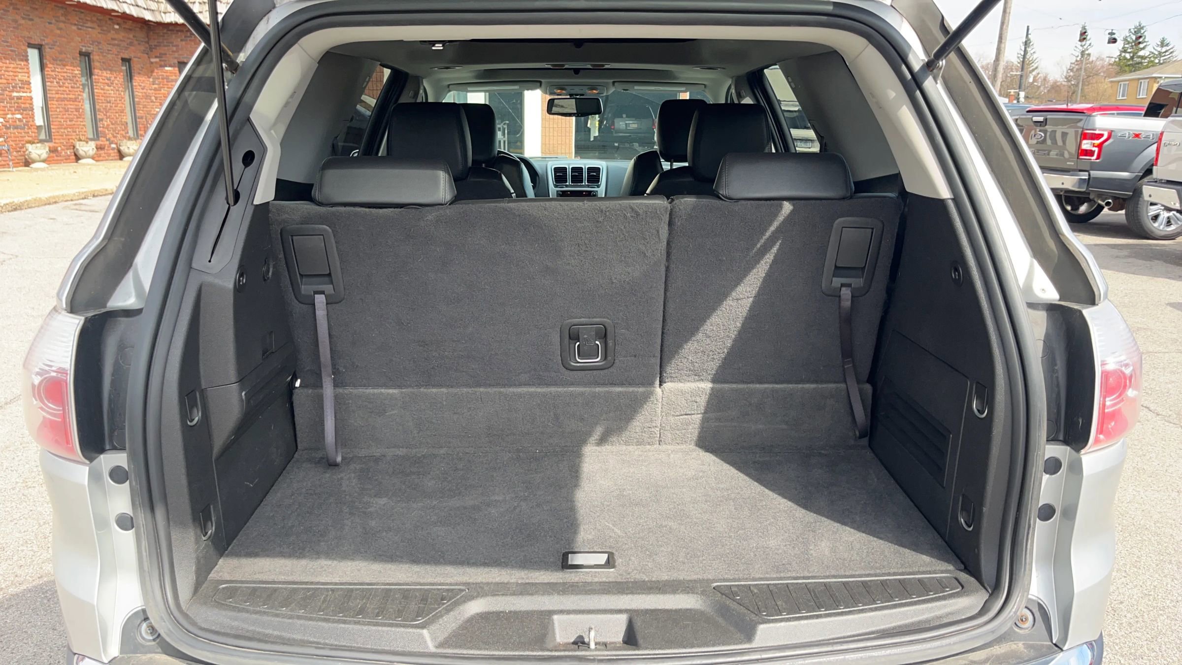 Used 2012 GMC Acadia SLT image 21