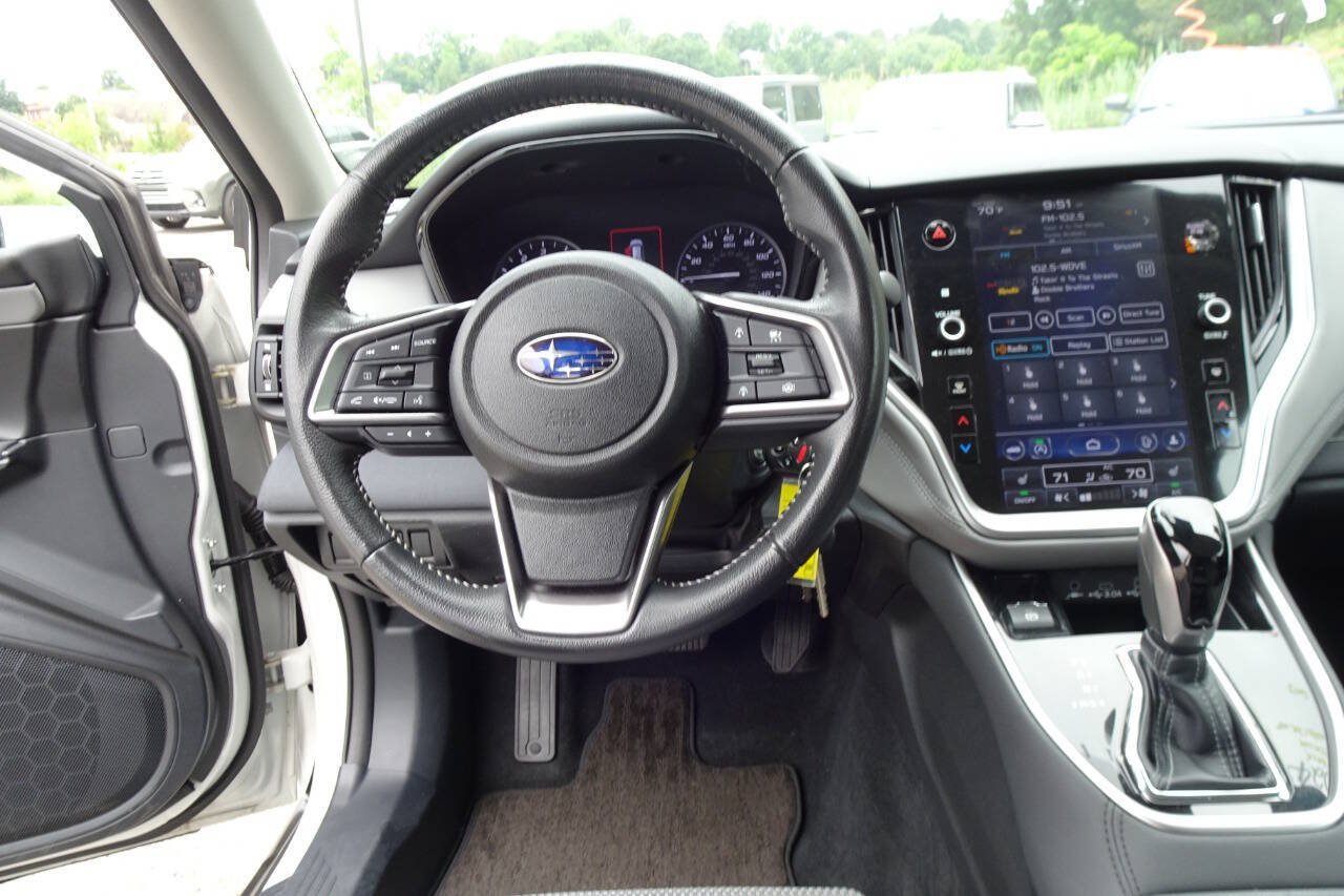 Used 2024 Subaru Outback Premium AWD/4WD image 16