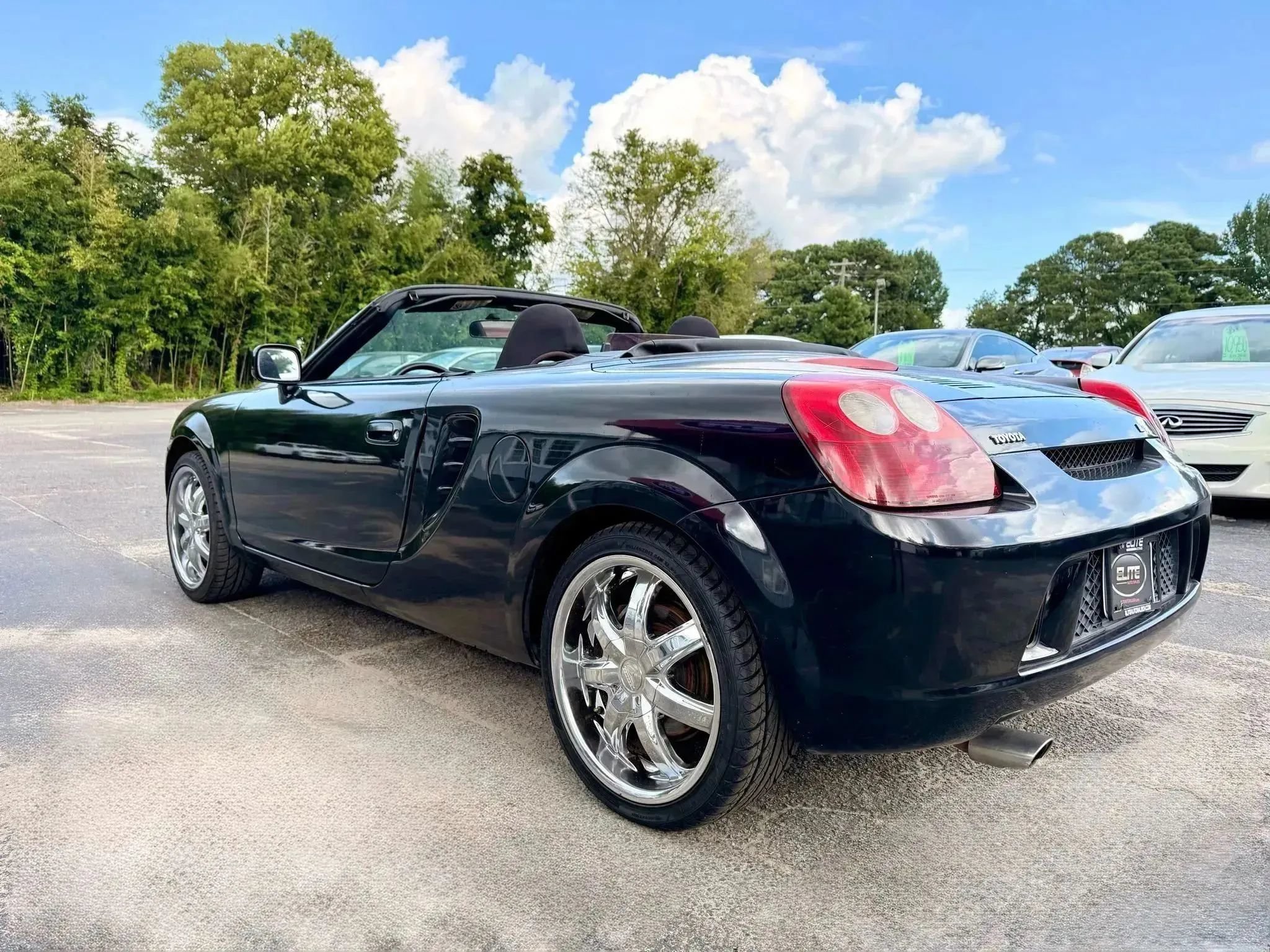 Used 2003 Toyota MR2 RWD image 28