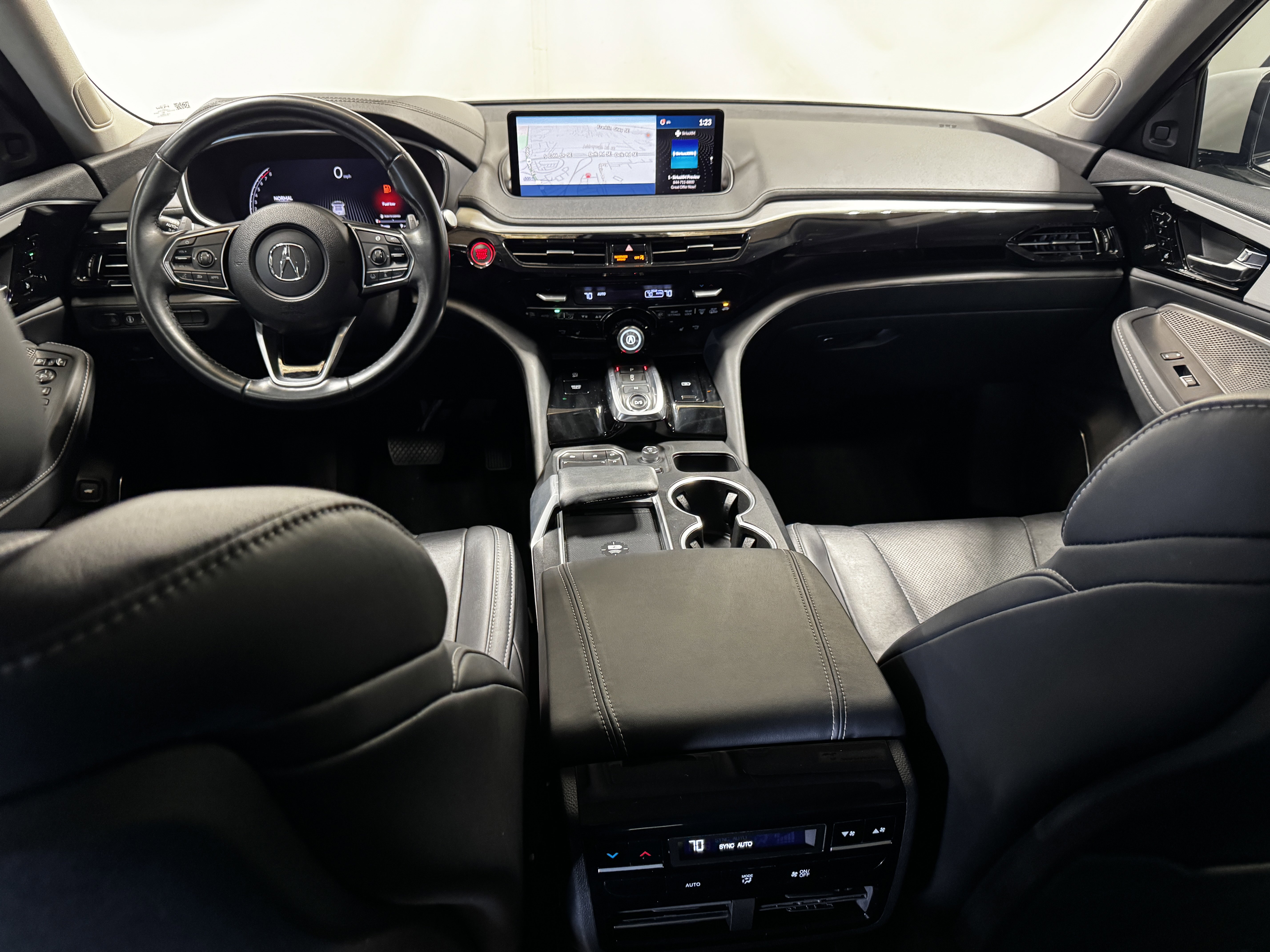 Certified 2023 Acura MDX FWD w/ Technology Package image 22