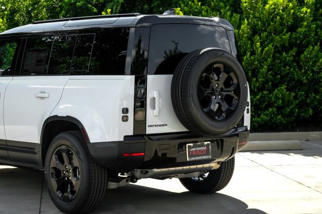 New 2026 Land Rover Defender 110 S AWD/4WD image 14