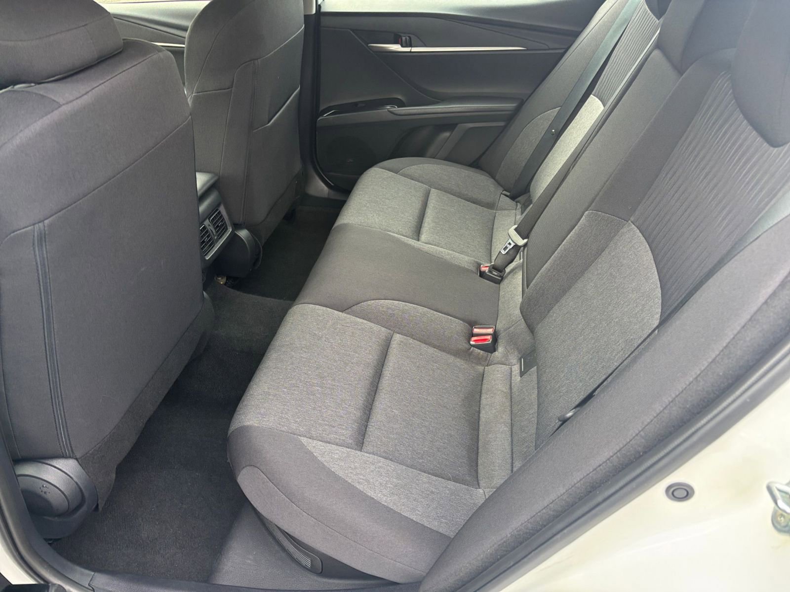 Used 2025 Toyota Camry LE image 22