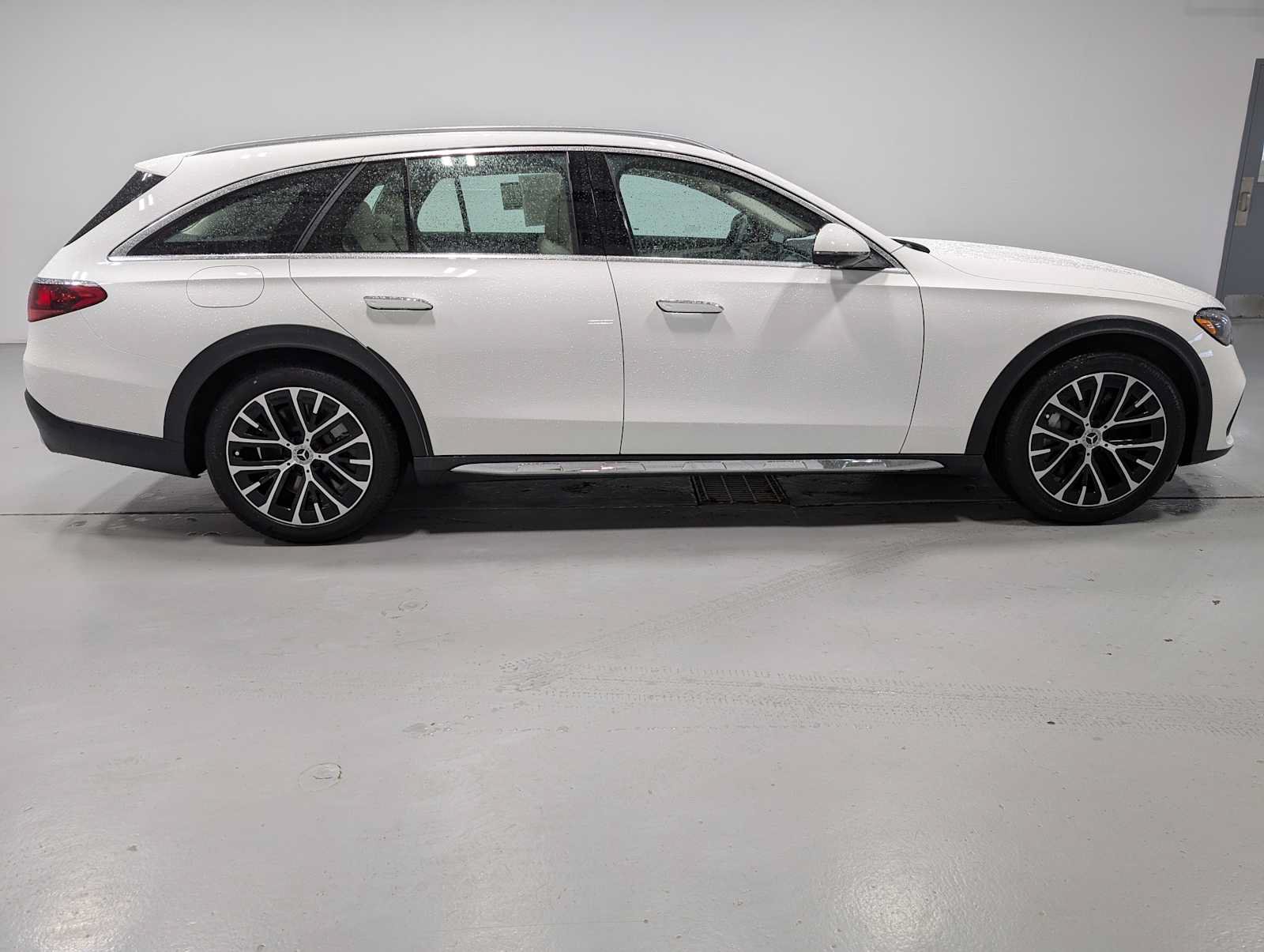 Certified 2026 Mercedes-Benz E 450 4MATIC All-Terrain Wagon image 7