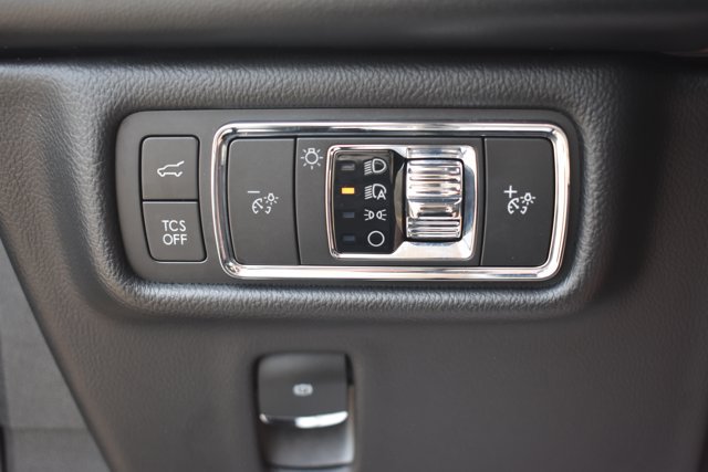 Used 2022 Lincoln Nautilus Reserve FWD image 29