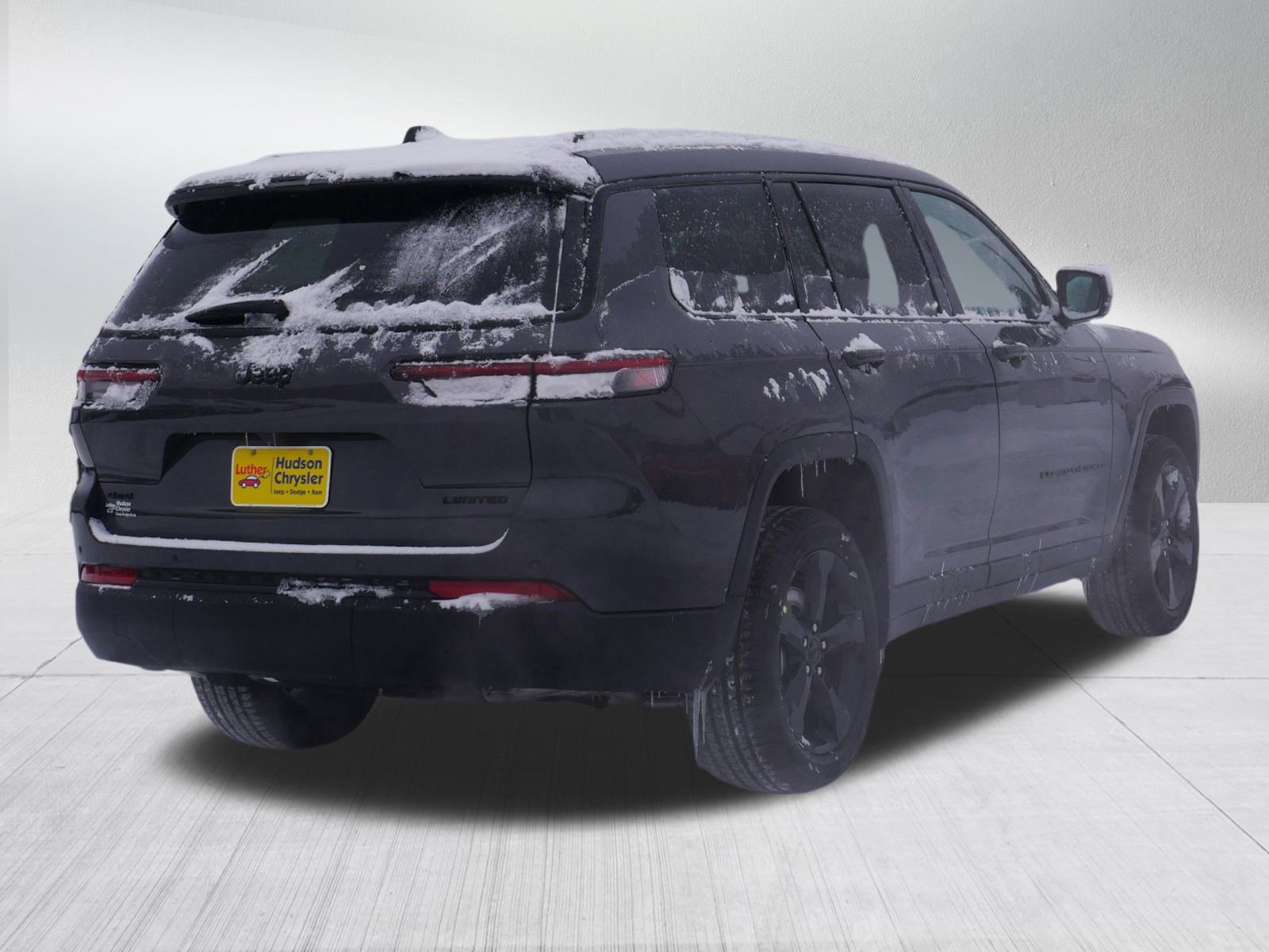 New 2025 Jeep Grand Cherokee L Limited w/ Black Appearance Package image 2