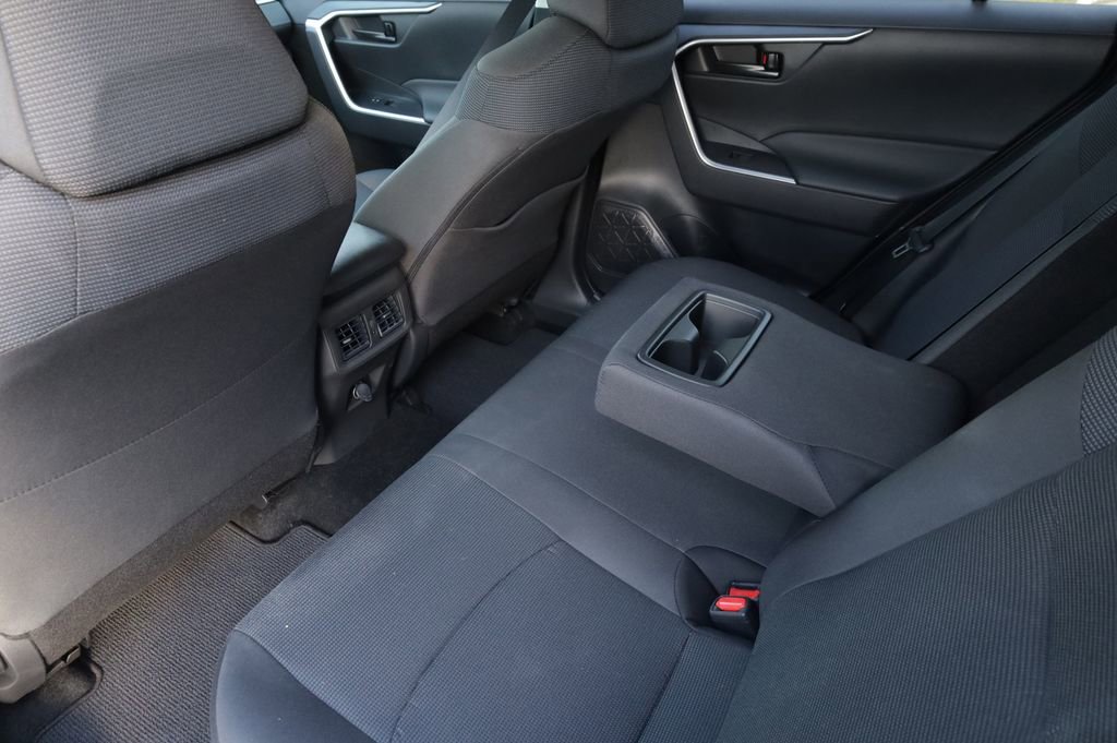 Used 2025 Toyota RAV4 LE image 13