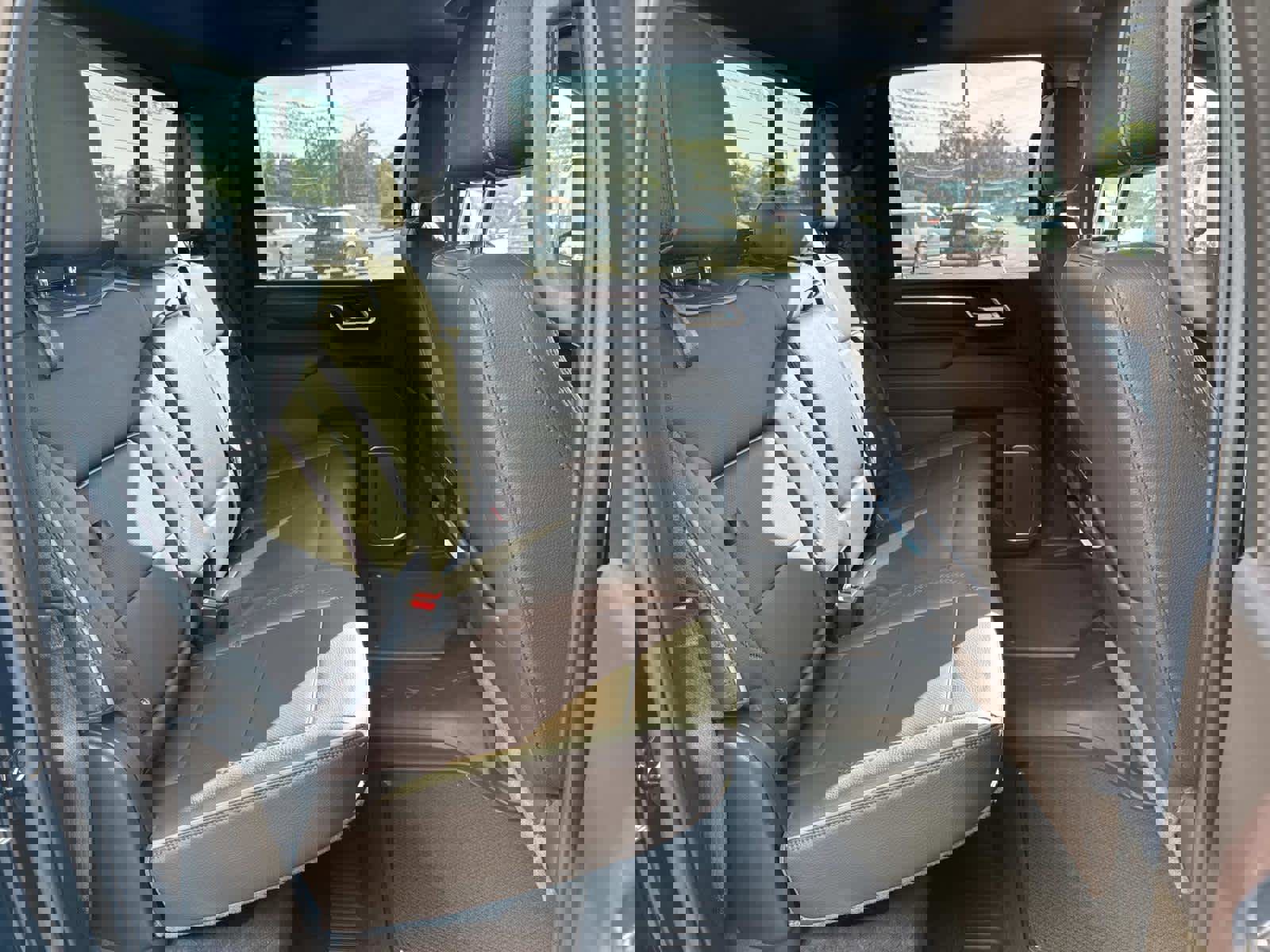 Used 2024 GMC Sierra 2500 Denali w/ Denali Reserve Package image 18