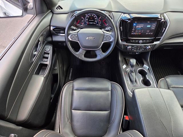Used 2023 Chevrolet Traverse Premier w/ Redline Edition image 12