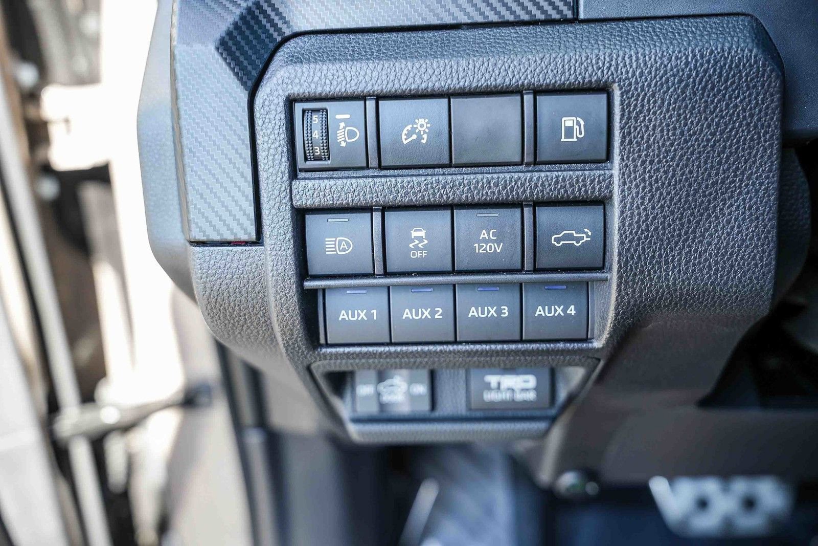 Used 2025 Toyota Tacoma TRD Pro AWD/4WD image 24