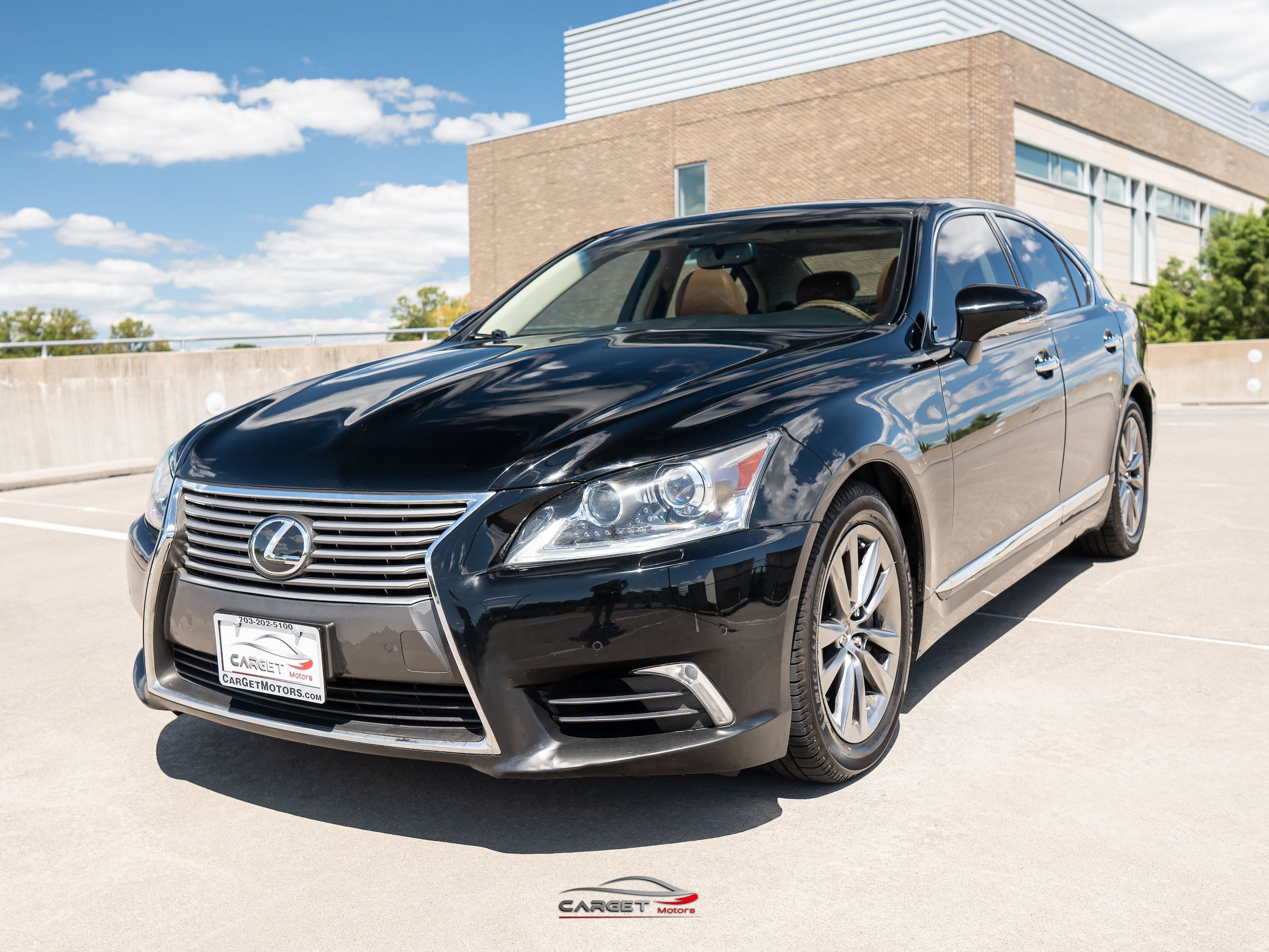 Used 2016 Lexus LS 460 AWD w/ Comfort Package image 3