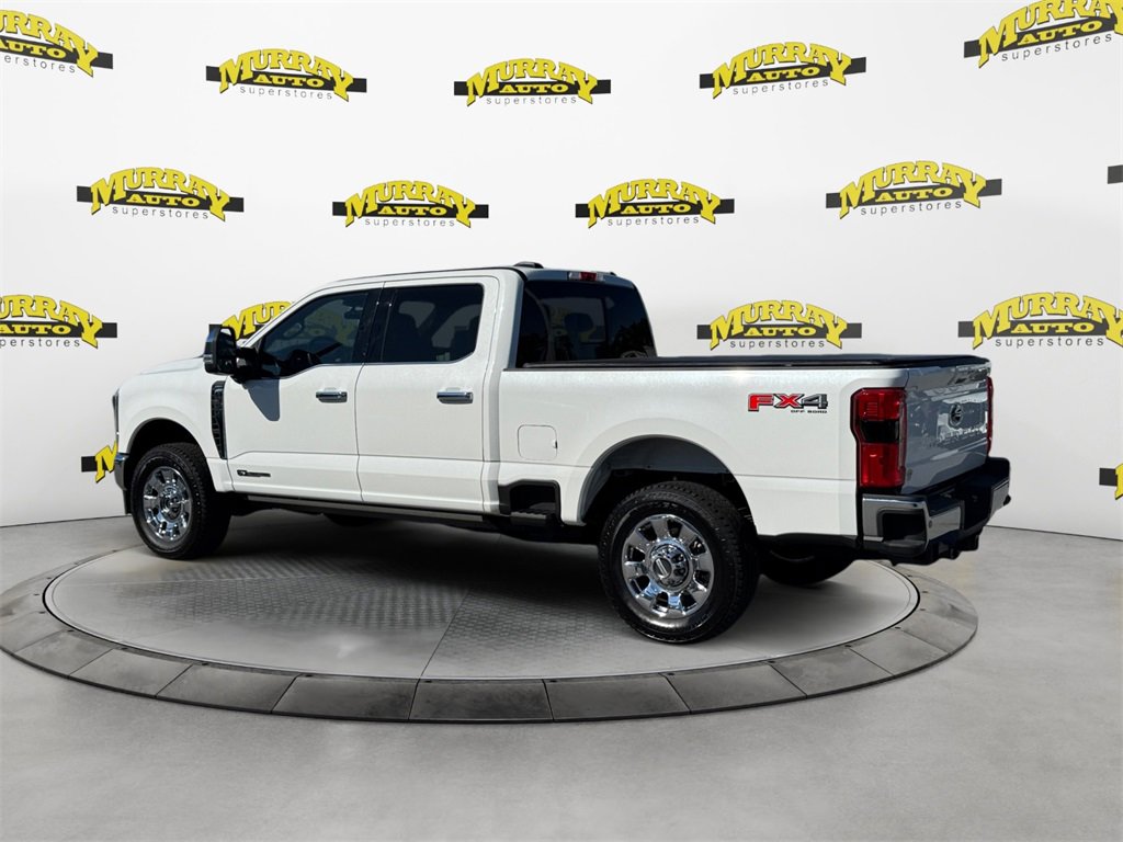 Used 2025 Ford F350 Lariat w/ Lariat Ultimate Package image 3