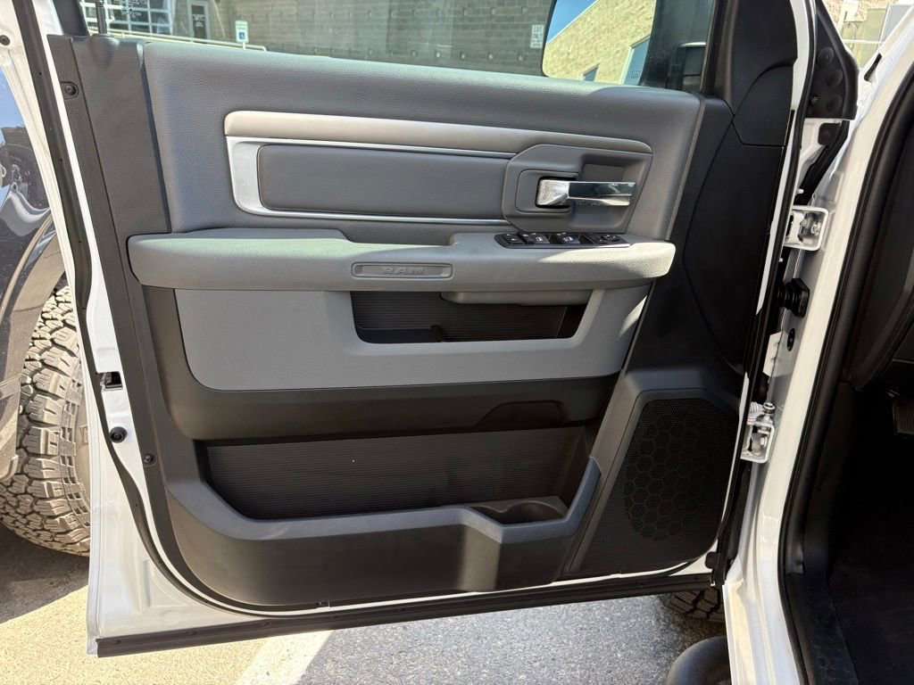 Used 2020 RAM 1500 Classic Warlock w/ Electronics Group RWD image 14