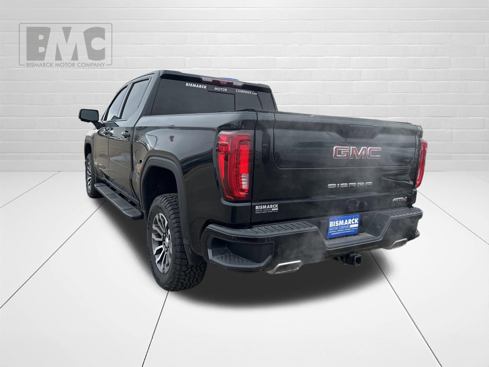 Used 2020 GMC Sierra 1500 AT4 w/ AT4 Premium Package image 4