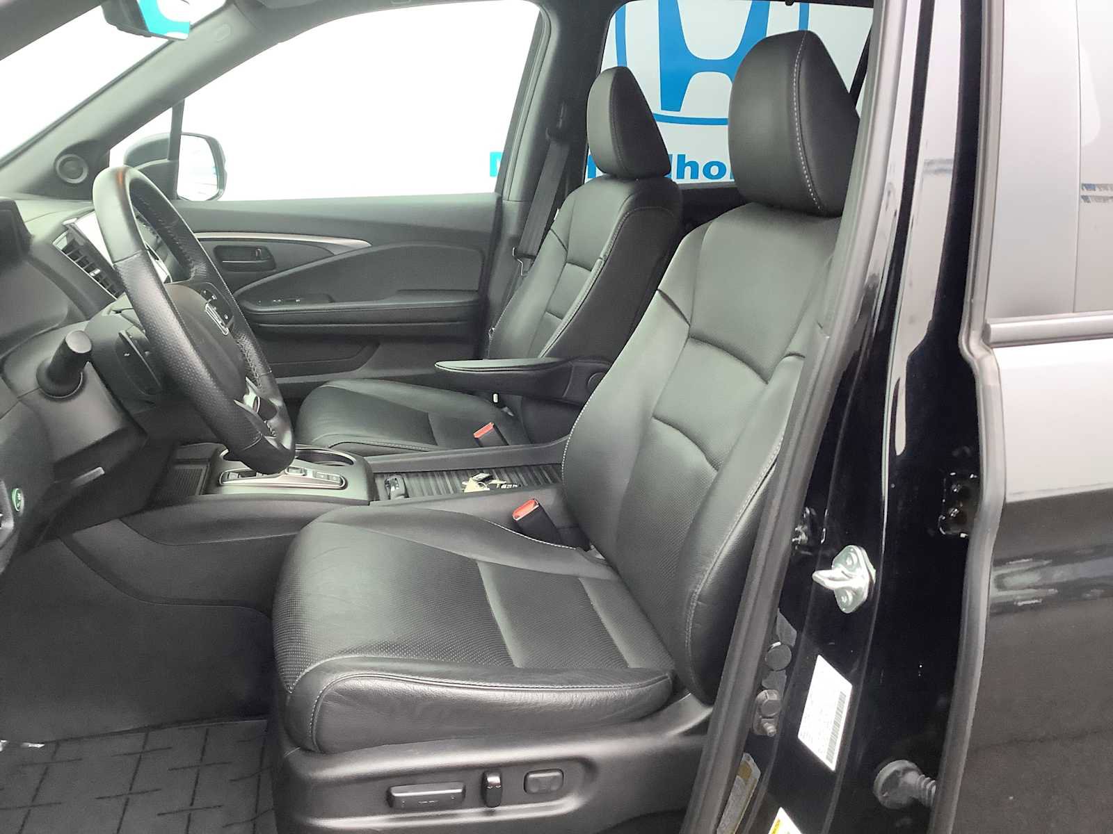 Certified 2023 Honda Passport EX-L image 11