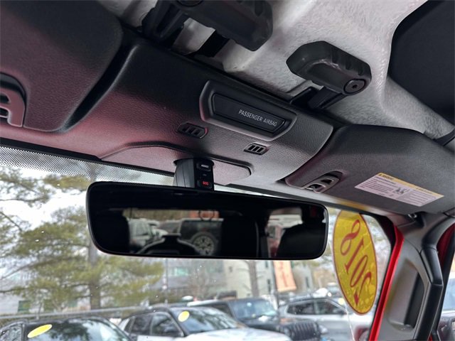 Certified 2018 Jeep Wrangler Unlimited Rubicon w/ Dual Top Group image 38