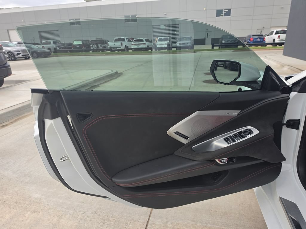Used 2022 Chevrolet Corvette Stingray Premium Conv w/ Z51 Performance Package RWD image 13