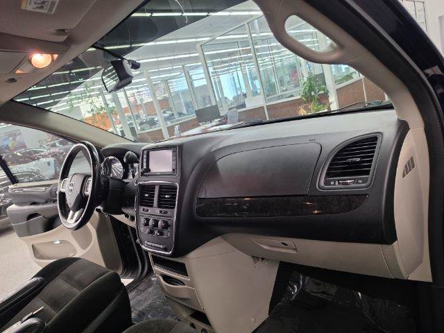 Used 2017 Dodge Grand Caravan SE w/ Power Window Group FWD image 8