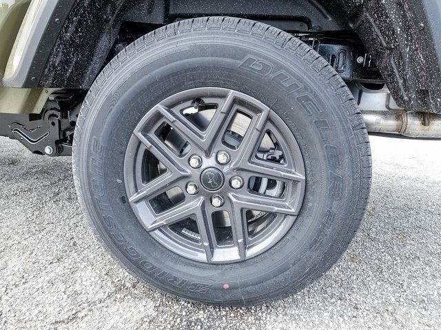 New 2026 Jeep Gladiator Sport AWD/4WD image 14