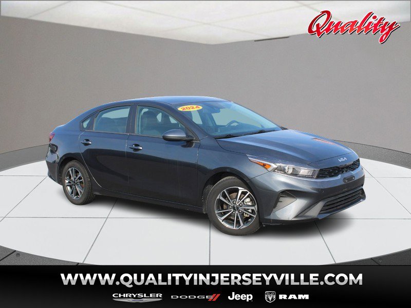 Used 2024 Kia Forte LXS image 1