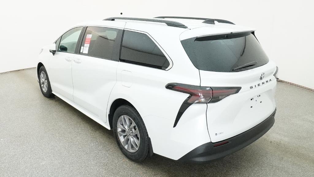 New 2026 Toyota Sienna XLE FWD image 17