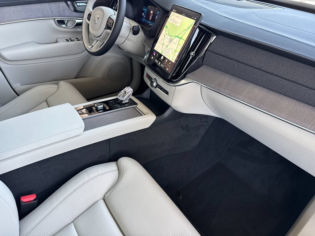 New 2026 Volvo XC90 T8 Ultra AWD/4WD image 16