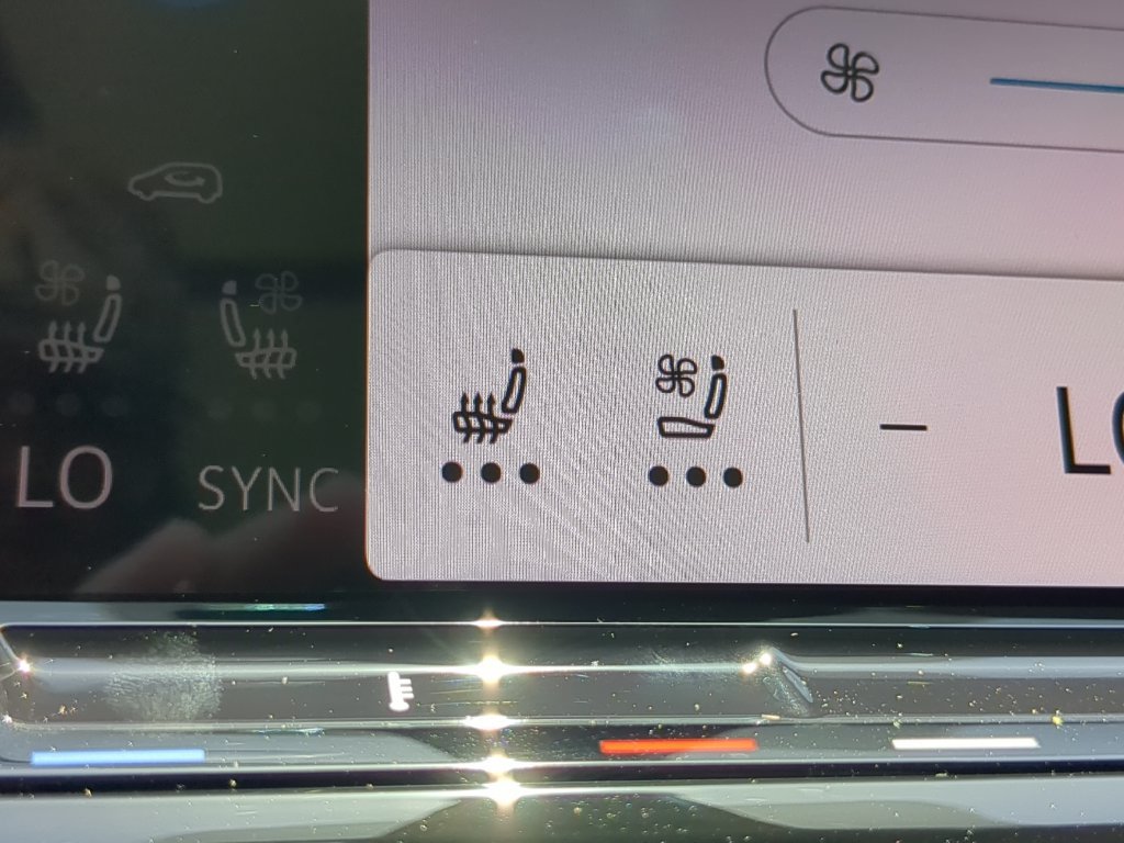 New 2026 Volkswagen Atlas SE FWD image 26