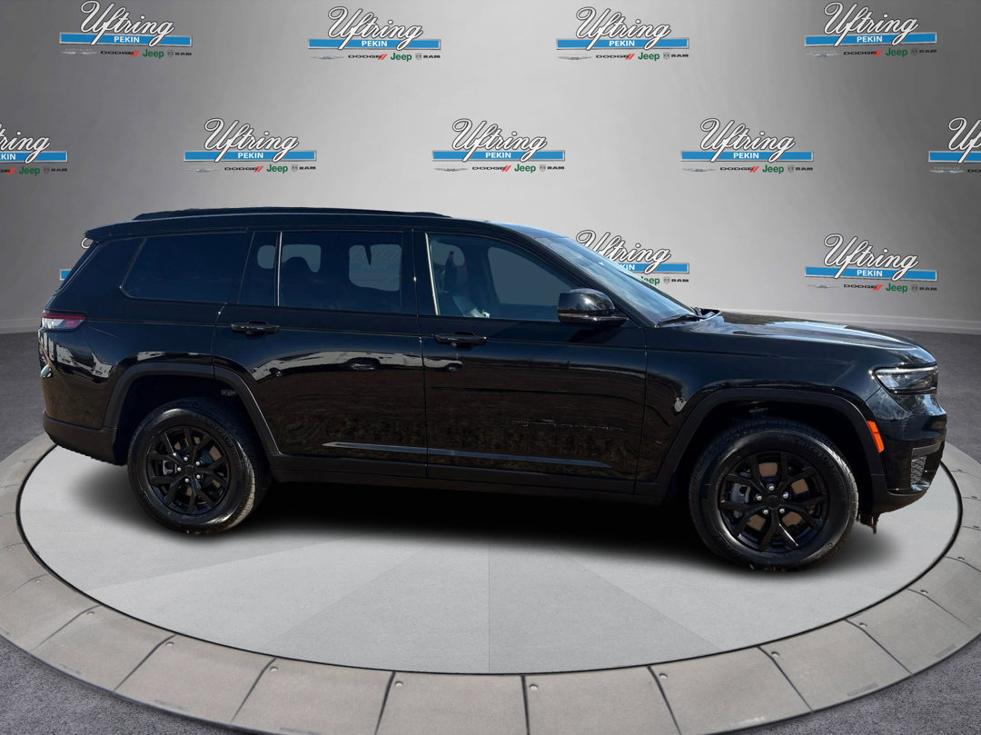 Used 2024 Jeep Grand Cherokee L Altitude image 2