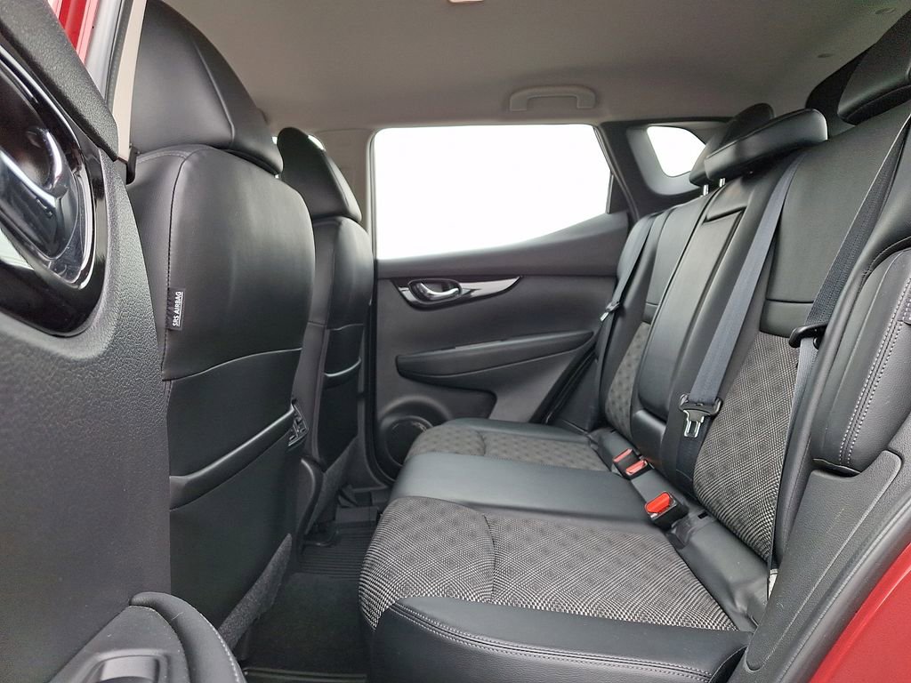 Certified 2022 Nissan Rogue Sport SV w/ Technology Package image 10