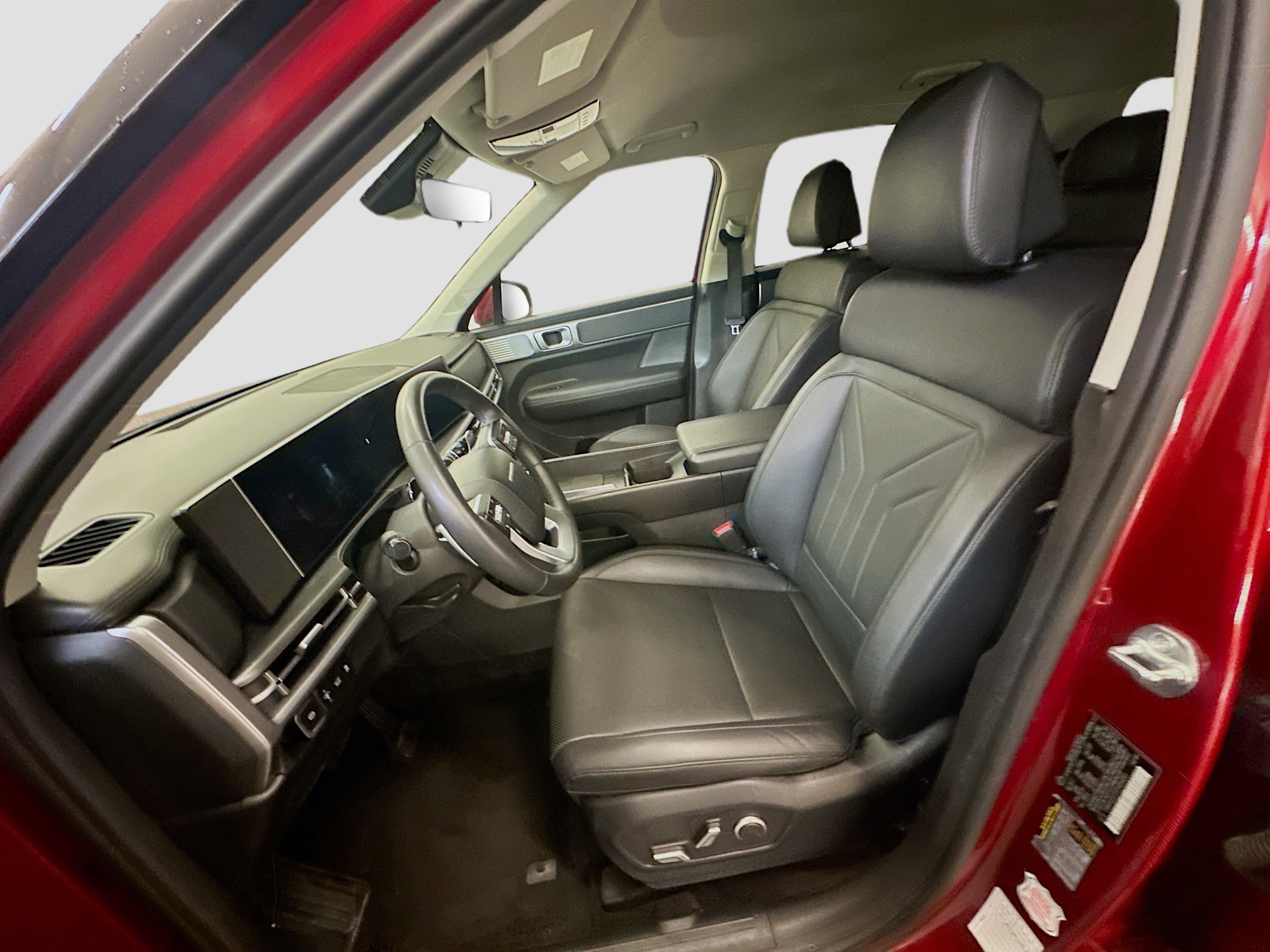 Used 2025 Hyundai Santa Fe SEL image 13