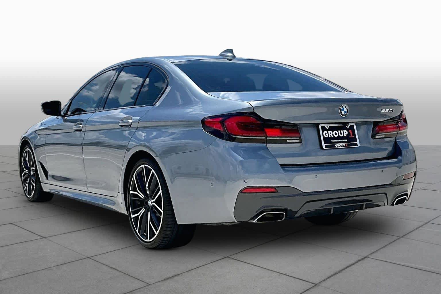 Used 2022 BMW 530i w/ M Sport Package RWD image 12