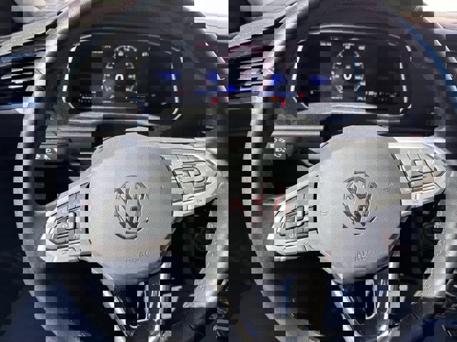 Certified 2023 Volkswagen Jetta SE w/ Panoramic Sunroof Package image 20