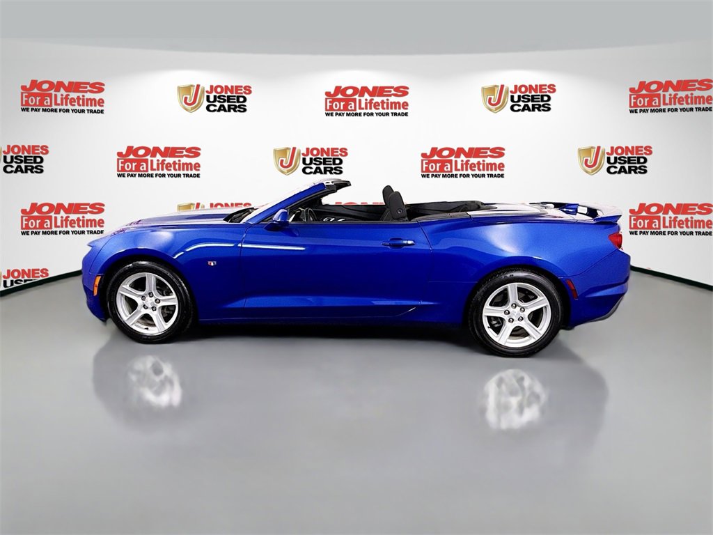 Used 2023 Chevrolet Camaro LT w/ Technology Package image 17