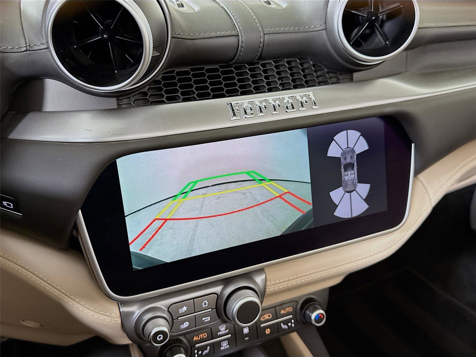 Used 2020 Ferrari Portofino image 25