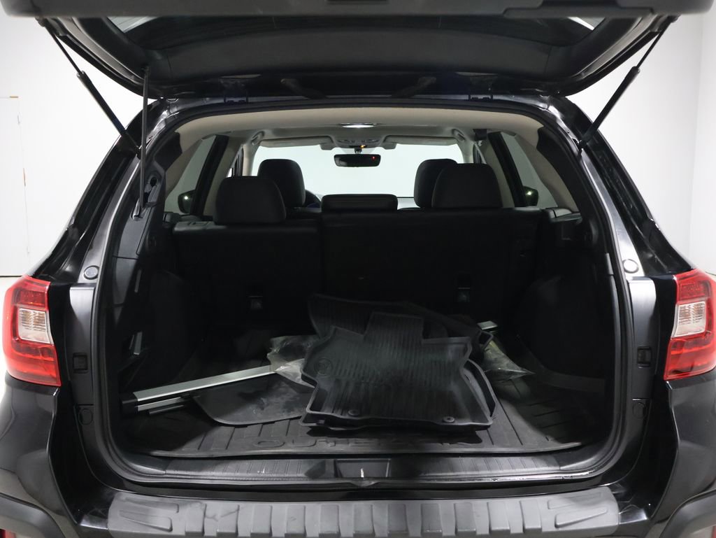 Used 2019 Subaru Outback 2.5i Limited w/ Popular Package #2 image 4