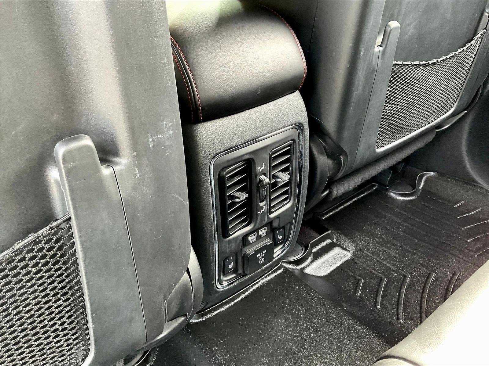 Used 2019 Jeep Grand Cherokee Trailhawk AWD/4WD image 10