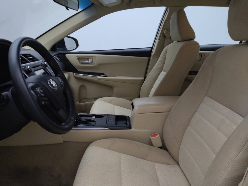 Used 2017 Toyota Camry LE FWD image 17